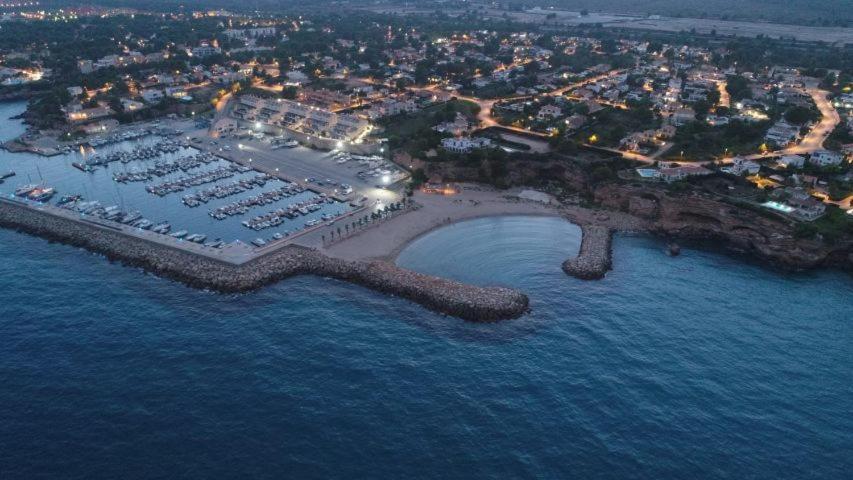 Villa Voor 8 Personen Met Zwembad Calafat Exterior photo